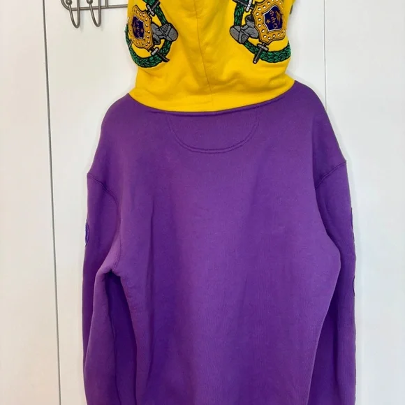 NWOT Purple Omega Psi Phi hoodie with raised lettering and shield - Size M - Picture 4 of 7